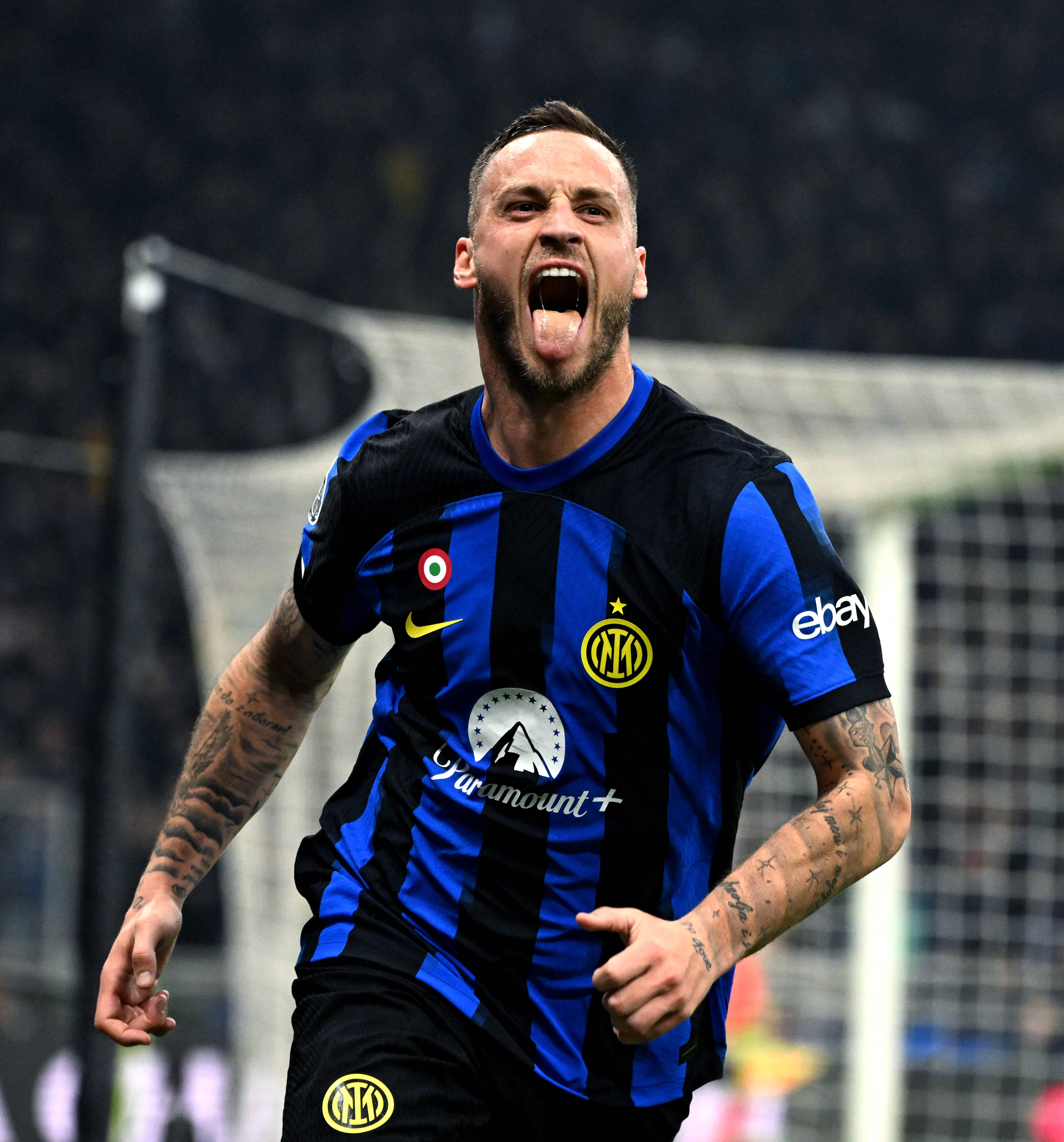 卡佩罗：市场有好中锋英超会出手，然后是西甲最后才轮到意甲（卡佩罗：好中锋一现身，英超率先出手，西甲其次，意甲殿后）