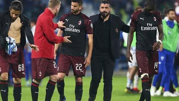 足球摄影最佳瞬间捕捉技巧（足球摄影精彩瞬间抓拍指南）