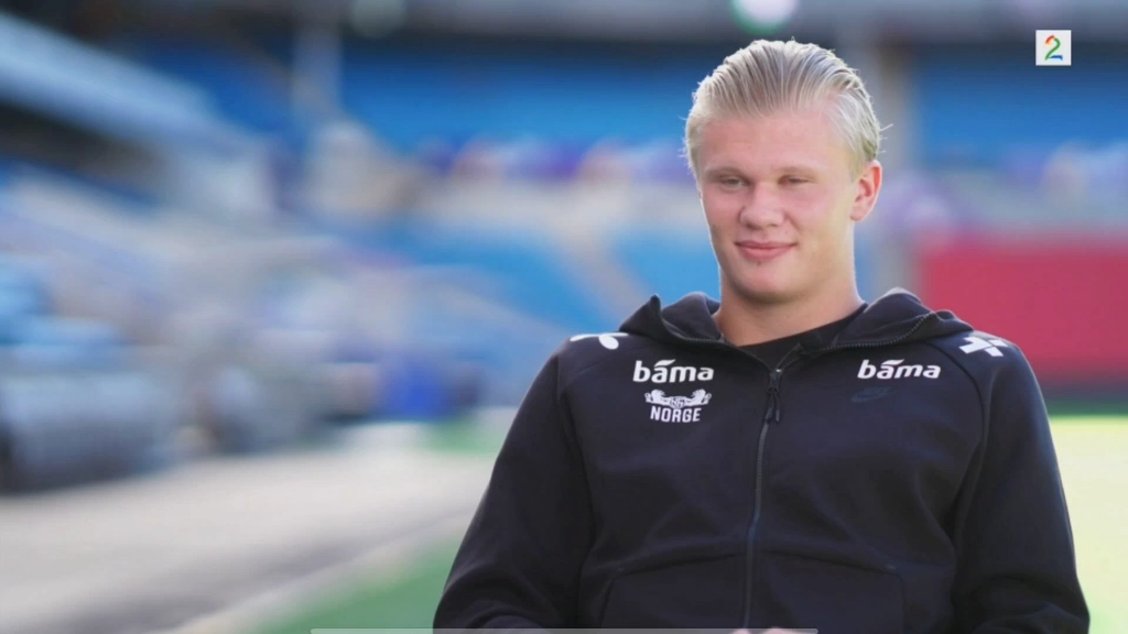 哈登爆砍55分刷新队史纪录 快船客场擒黄蜂终结三连败（哈登轰下55分改写队史纪录，快船客胜黄蜂止住三连败）