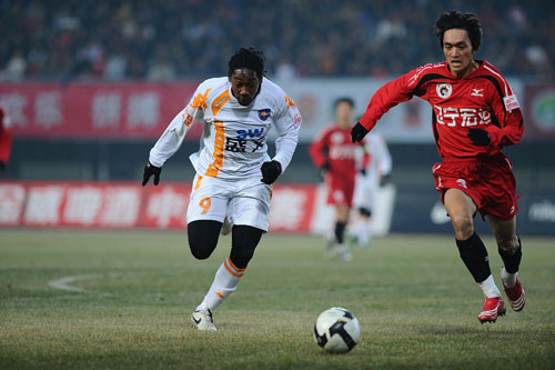 德转巴甲身价前10：巴萨旧将罗克3500万欧第1，内马尔未上榜（德转公布巴甲身价前十：罗克3500万欧登顶，内马尔无缘榜单）