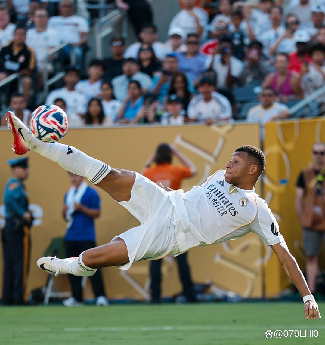 阿隆索：裤袜神扑不是什么新闻；居莱尔替补只是今天的安排（阿隆索：库尔图瓦的神扑并不稀奇，居莱尔替补只是今天的安排）