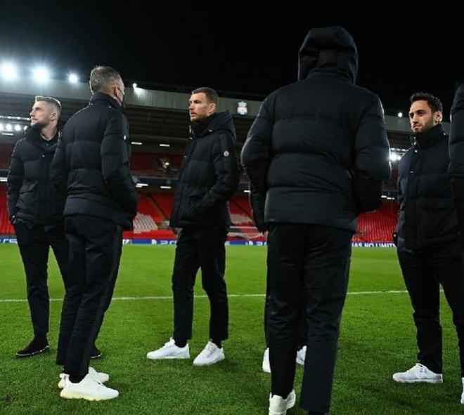 法国足坛最年轻职业球员：尤文马竞关注昂热15岁前锋迪亚洛（15岁昂热前锋迪亚洛成法国足坛最年轻职业球员，获尤文与马竞关注）